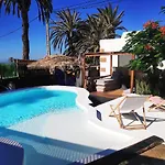 Lucia - Buganvillas * 蒂亚斯