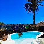 Lucia - Buganvillas