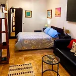 Lucia - Buganvillas تياس