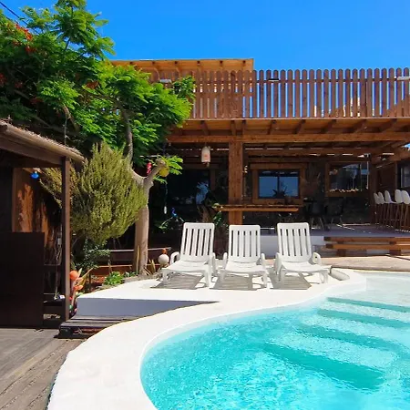 Lucia - Buganvillas Apartman Tías