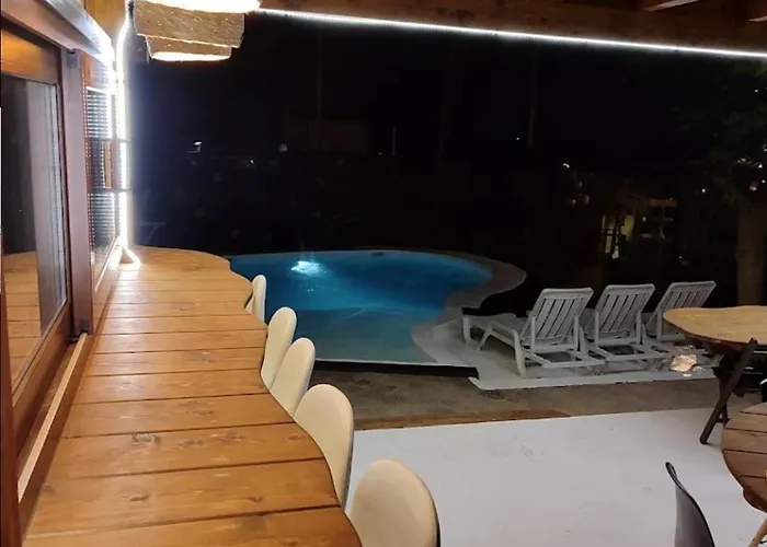 Lucia - Buganvillas Tías